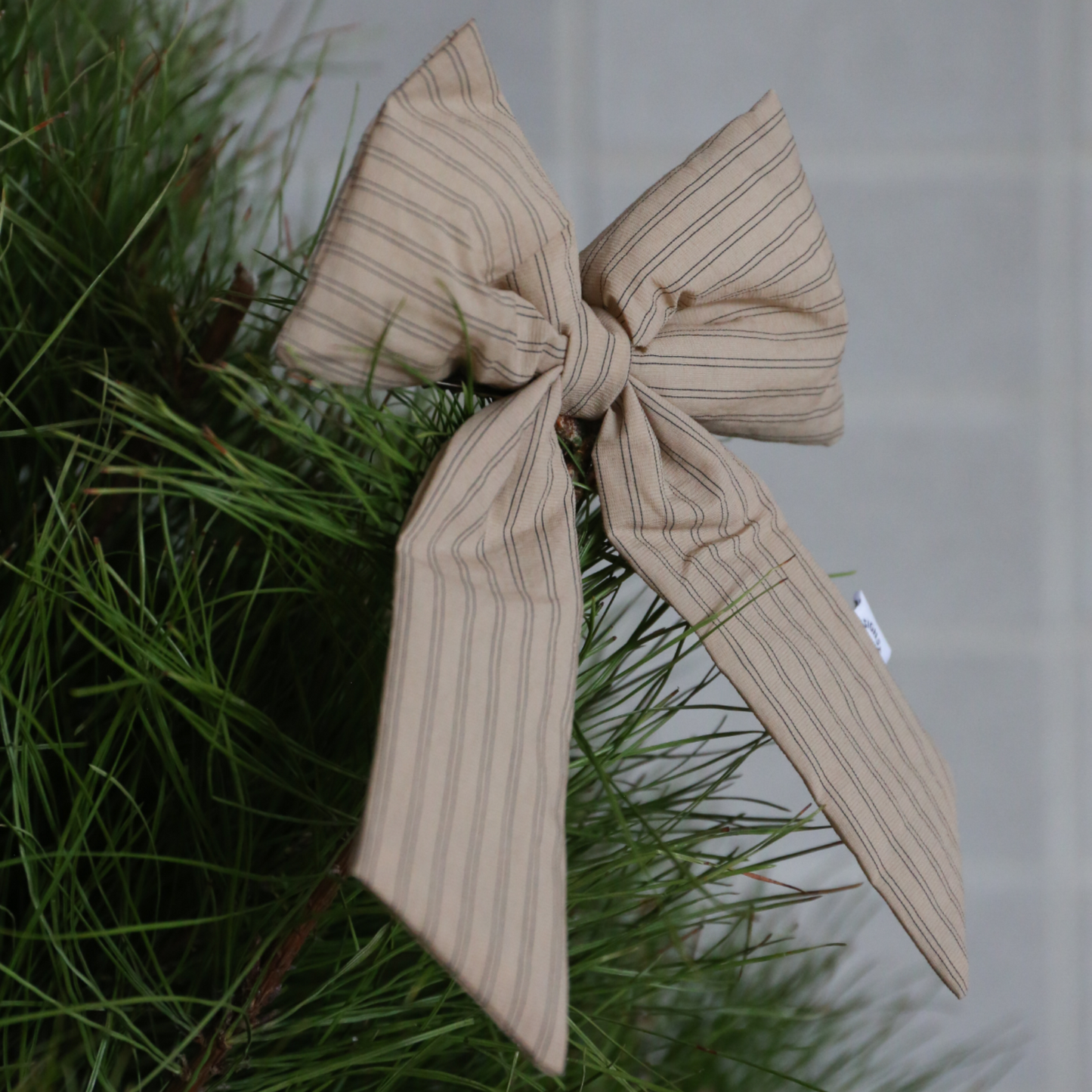 Pinstripe Tree Bow Clip
